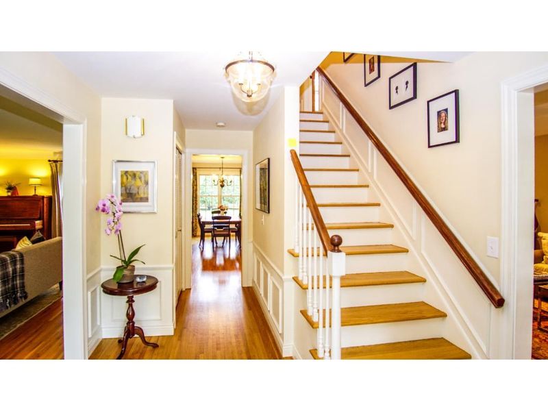 4416 Gilford Dr, Edina, MN 55435