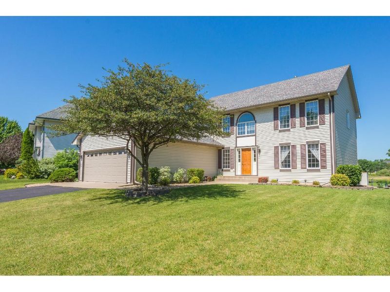 234 Cherry Hill Trl, Medina, MN 55340