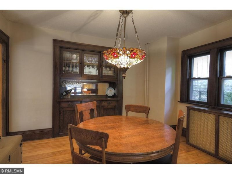 1050 Fremont Ave, Saint Paul, MN 55106