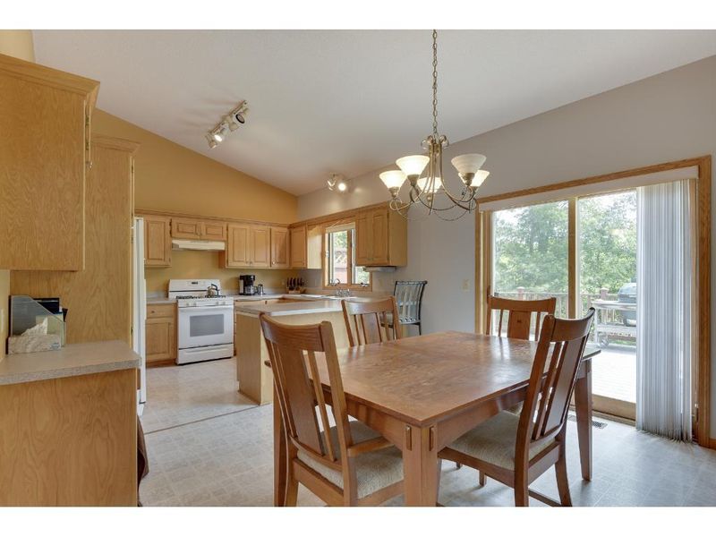 20921 Naples St NE, Cedar, MN 55011