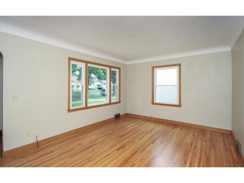 1836 Arlington Ave E, Saint Paul, MN 55119