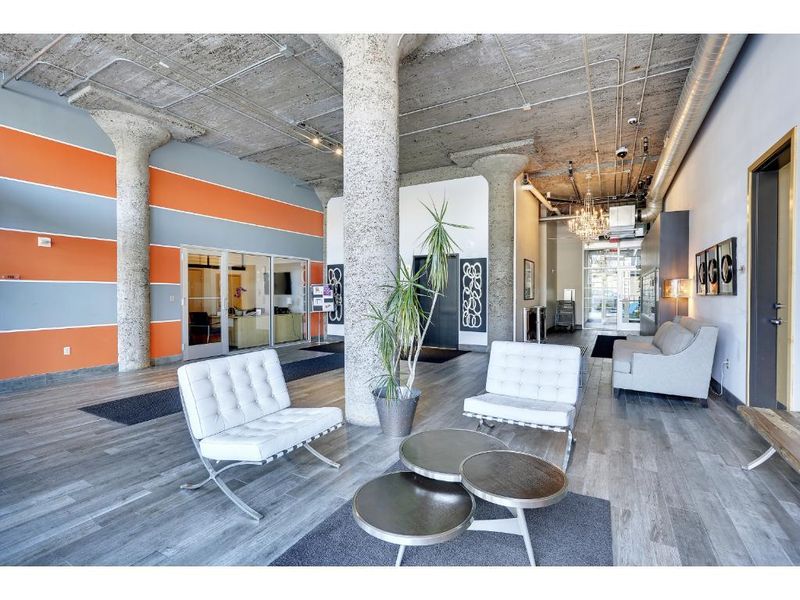 521 S 7th St #419, Minneapolis, MN 55415