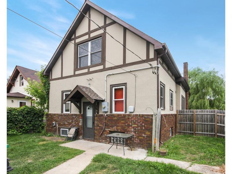 3501 Girard Ave N, Minneapolis, MN 55412