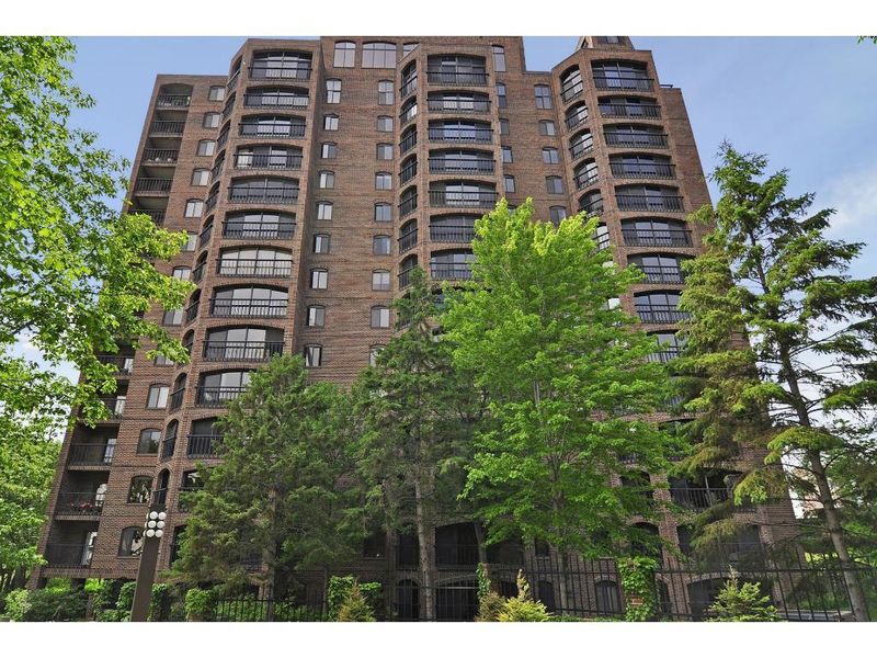 1235 Yale Pl #1601, Minneapolis, MN 55403