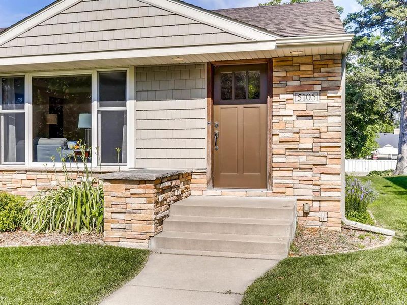 5105 William Ave, Edina, MN 55436