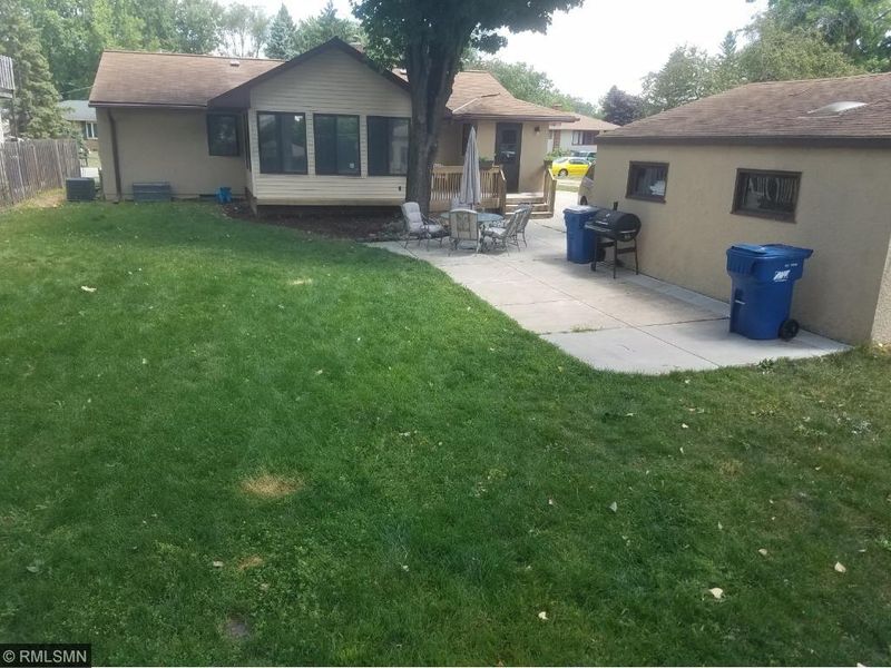 2735 Apache Rd N, North Saint Paul, MN 55109