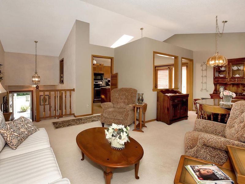1209 Keller Ln, Burnsville, MN 55306