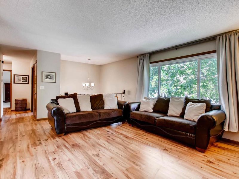 4645 Penkwe Way, Eagan, MN 55122