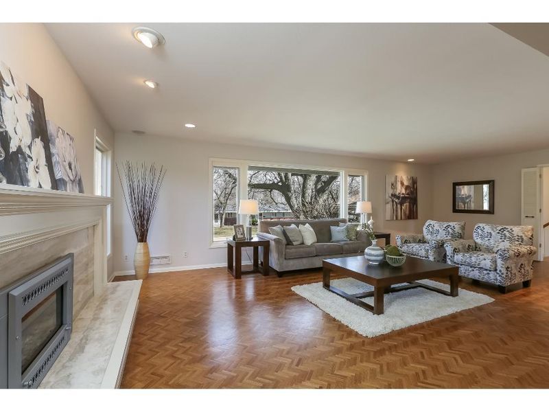 5500 Mcguire Rd, Edina, MN 55439