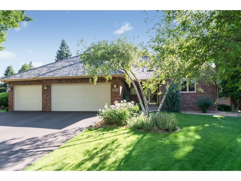 8818 Windsor Ter, Brooklyn Park, MN 55443