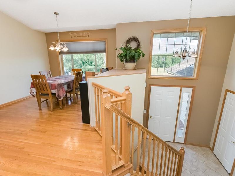 9625 Park Place Dr, Monticello, MN 55362
