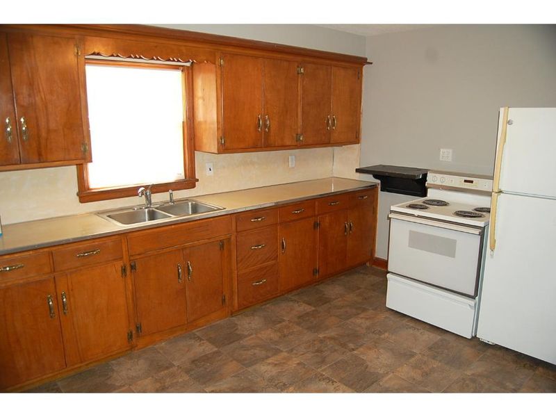 30630 Maple St, Lindstrom, MN 55045