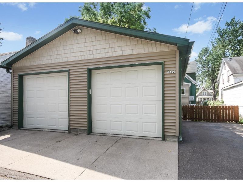 1359 Thomas Ave, Saint Paul, MN 55104
