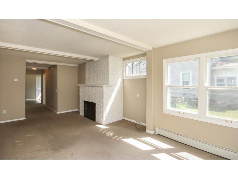 1359 Thomas Ave, Saint Paul, MN 55104
