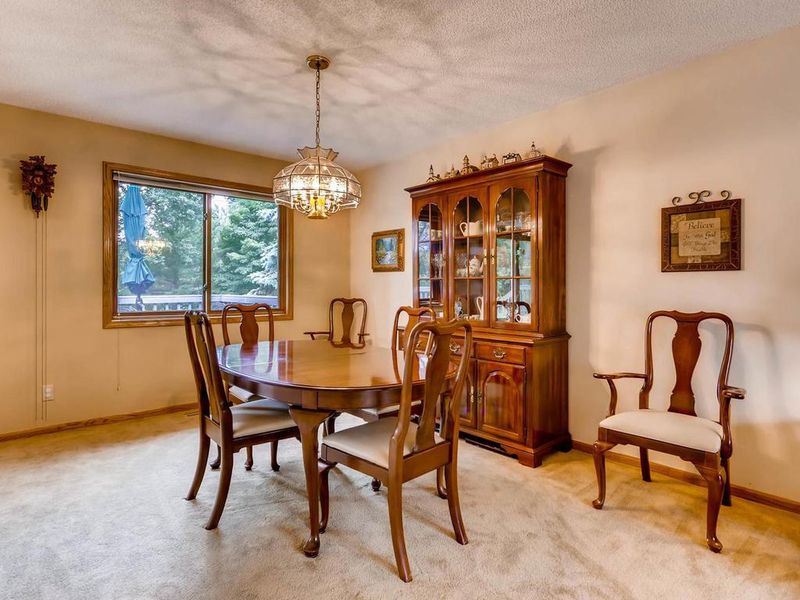 844 Aspen Cir, Little Canada, MN 55109