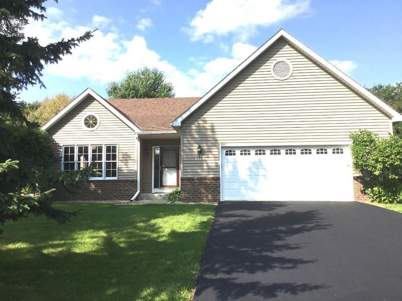 2176 Parkview Ln, Woodbury, MN 55125