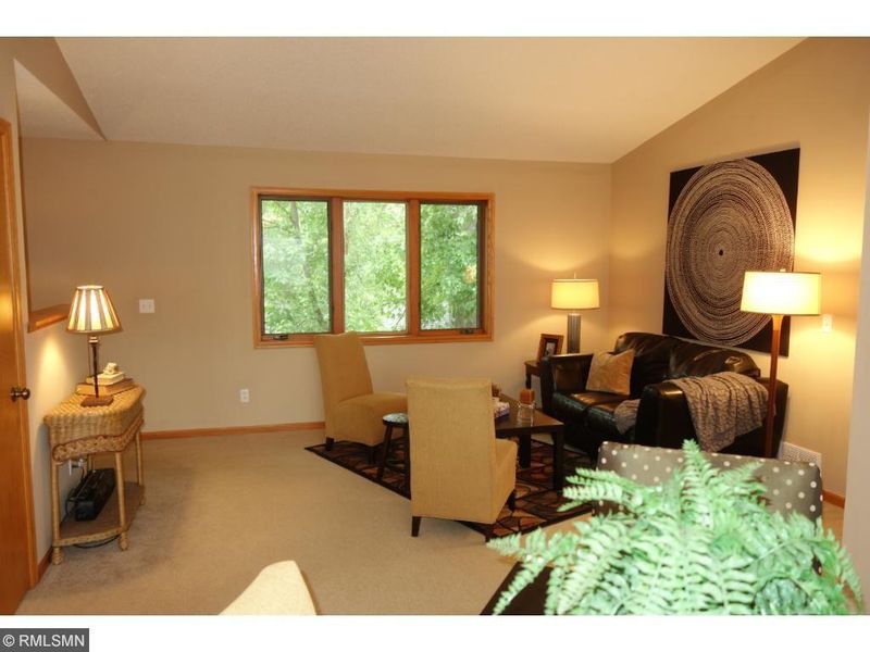 757 6th Ave NW, New Brighton, MN 55112