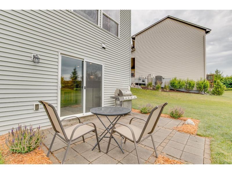 1241 Night Trl, Waconia, MN 55387