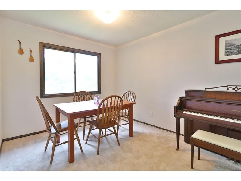 1710 Walnut Cir, Eagan, MN 55122