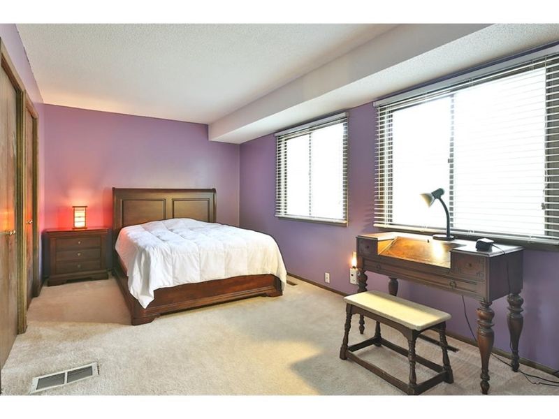 1710 Walnut Cir, Eagan, MN 55122