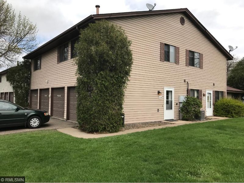 6600 N 83rd Ct, Brooklyn Park, MN 55445