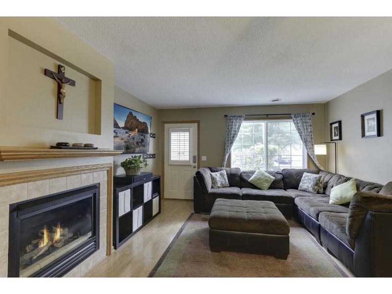 1378 Idlewood Way, Shakopee, MN 55379