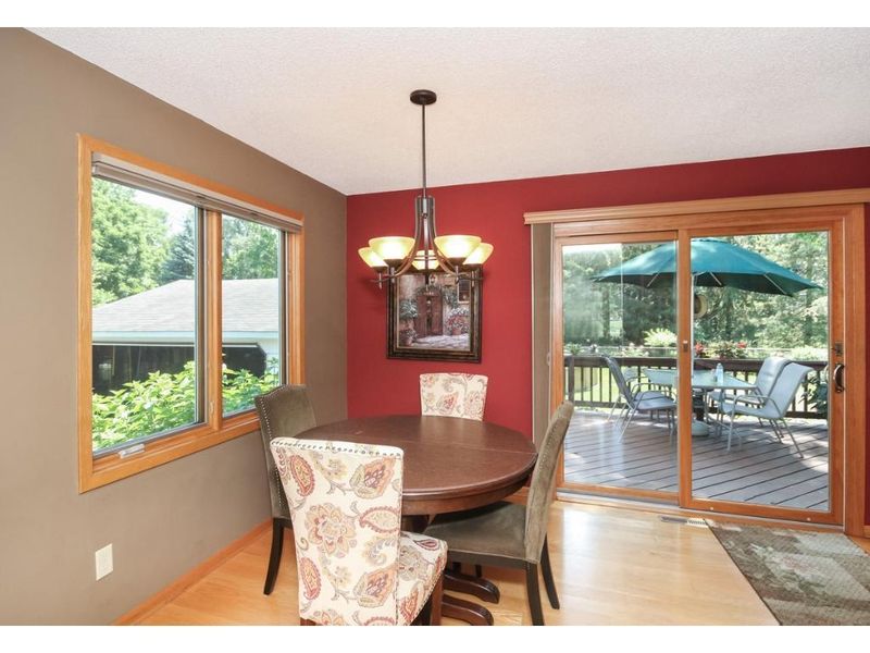 3682 Arcade St N, Vadnais Heights, MN 55127