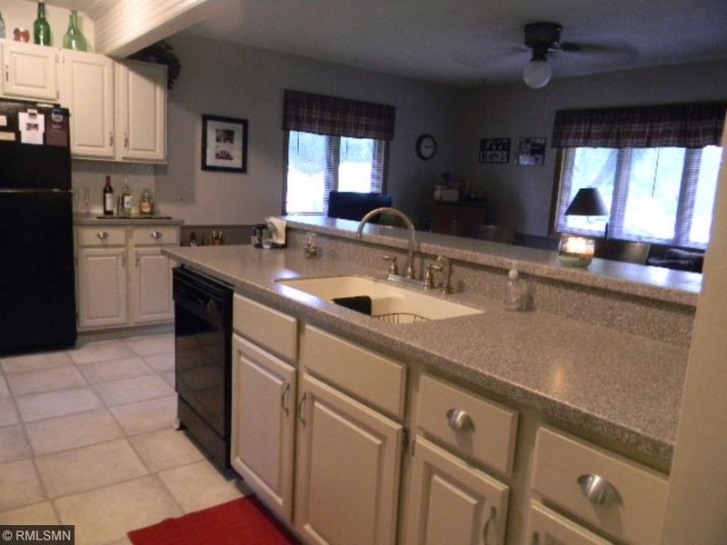 6742 Ewing Ave N, Brooklyn Center, MN 55429