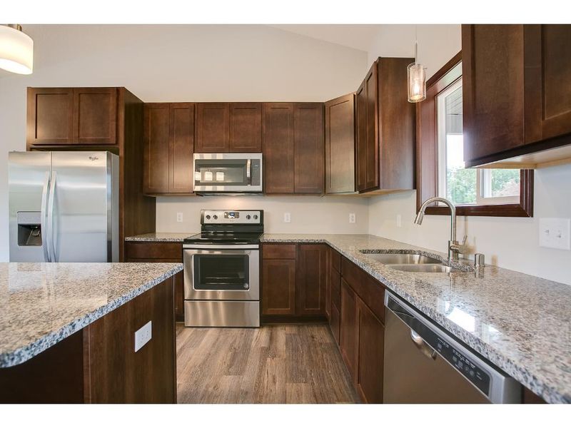 2509 30th St NW, Faribault, MN 55021