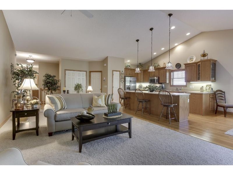 3159 Hidden Lake Point, White Bear Lake, MN 55110