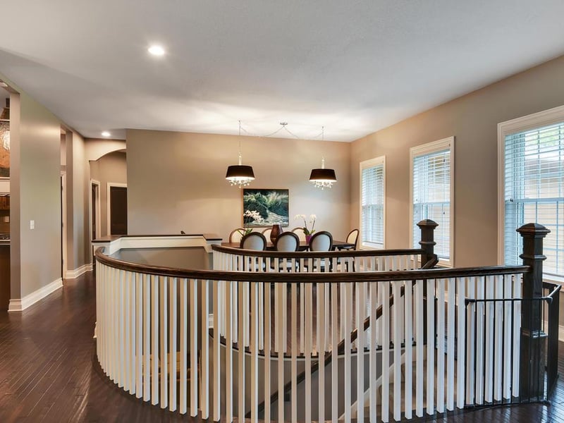 8 Roanoke Rd, Sunfish Lake, MN 55118