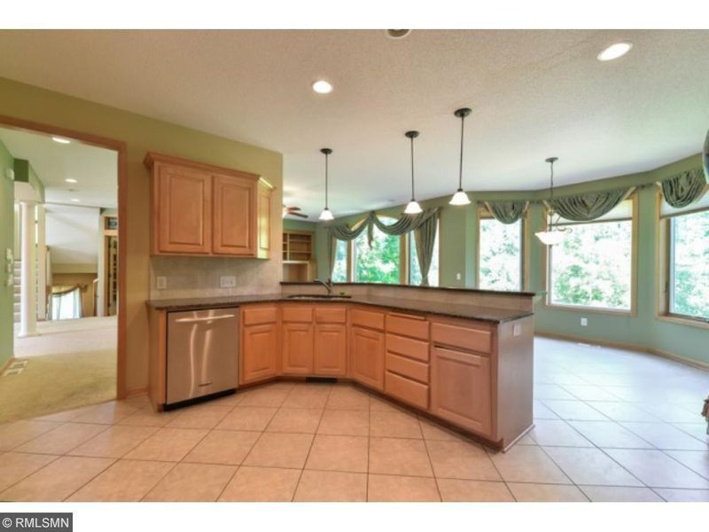 6450 Pipewood Curve, Excelsior, MN 55331