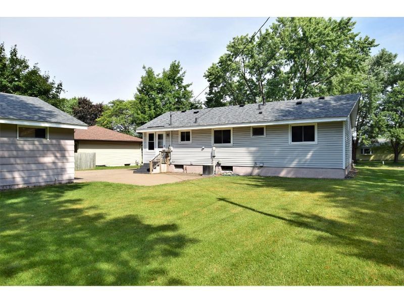 26 92nd Ln NE, Blaine, MN 55434