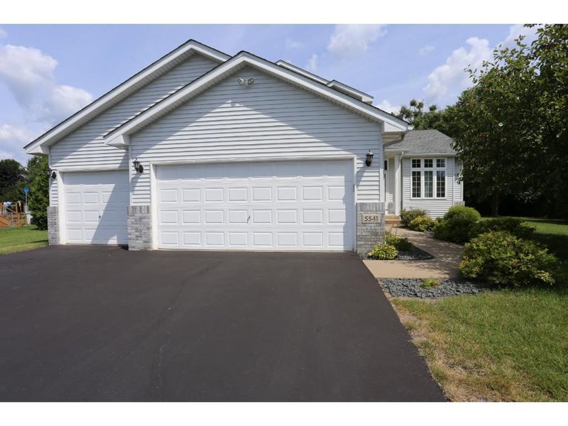 5541 145th Cir NW, Ramsey, MN 55303