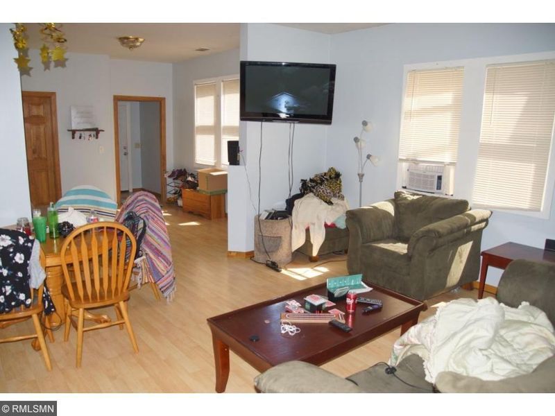 213 W 26th St, Minneapolis, MN 55404