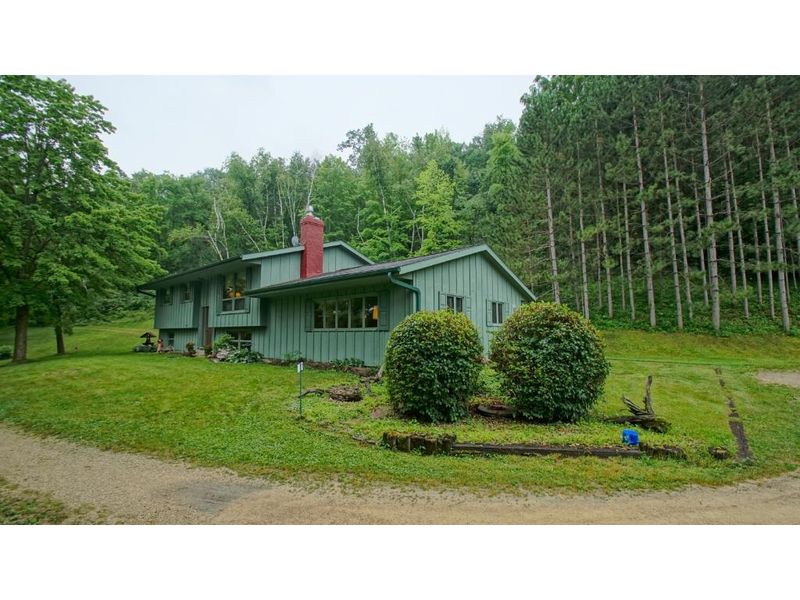22252 282nd St, Red Wing, MN 55066