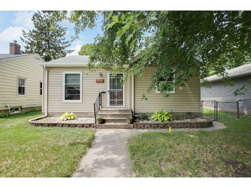 4948 6th St NE, Columbia Heights, MN 55421