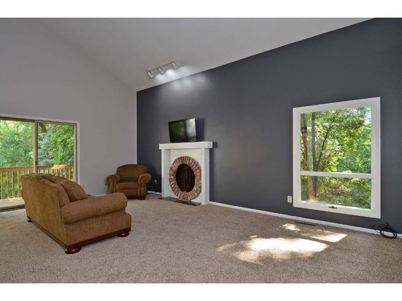 3036 18th St NW, New Brighton, MN 55112