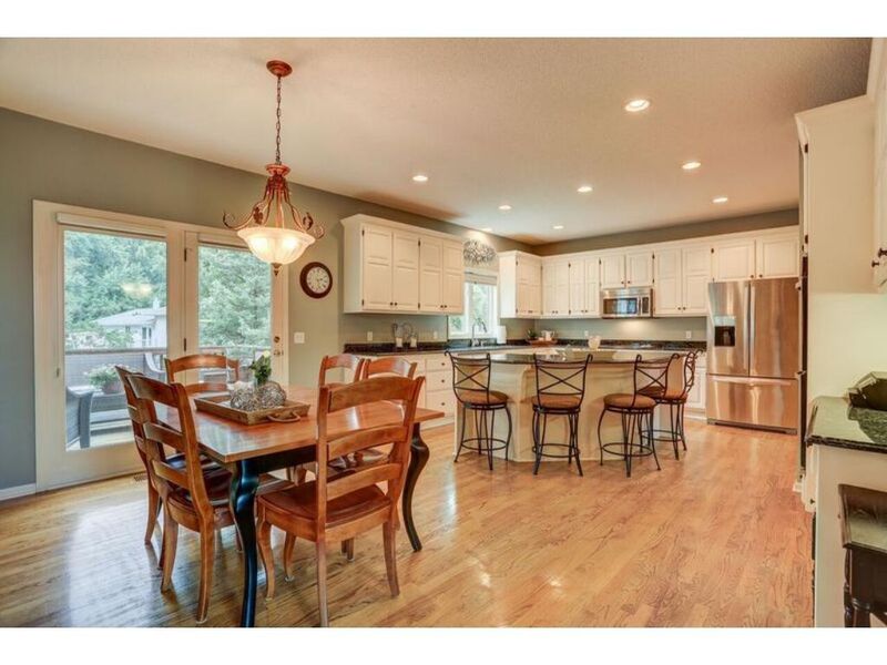 5979 Lorraine Ct, Shoreview, MN 55126