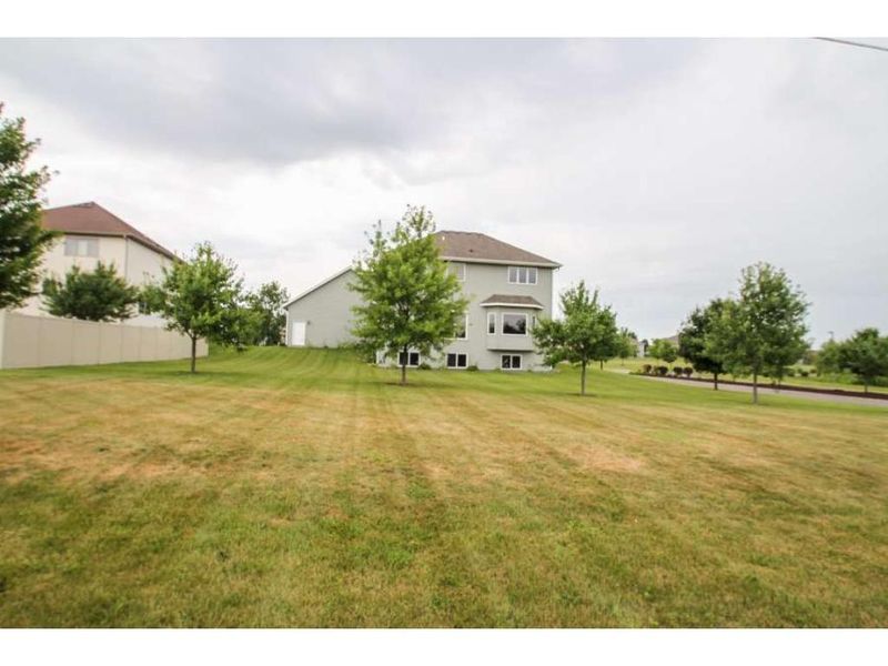 19236 Monarch Ct, Rogers, MN 55374