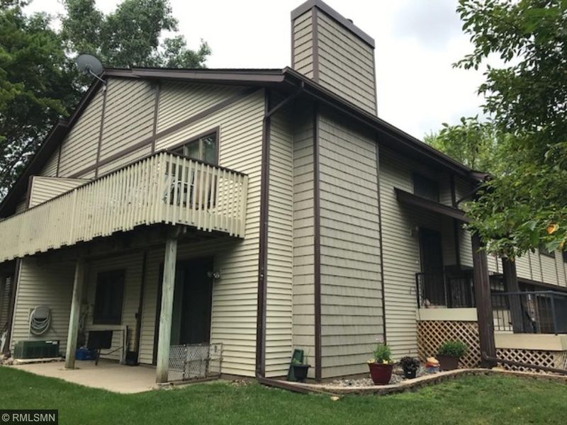 3148 Farnum Dr #B, Eagan, MN 55121