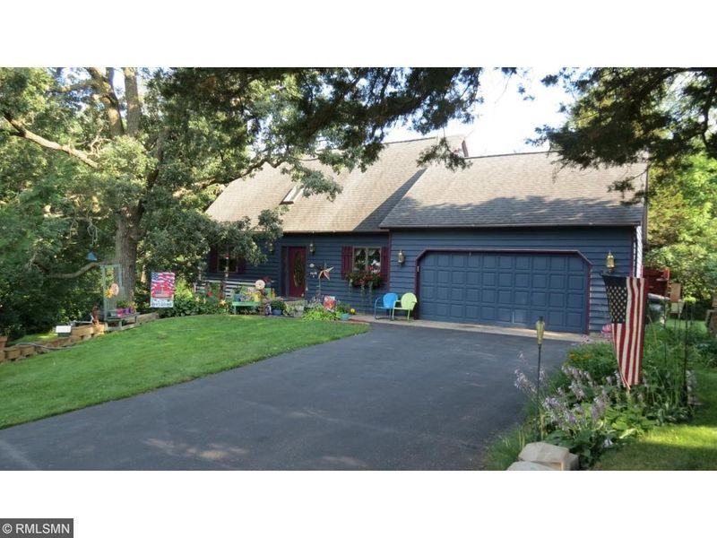 21935 Oak Heights Cir, Cold Spring, MN 56320