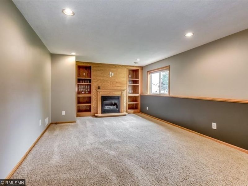 2278 Birch St W, Rosemount, MN 55068
