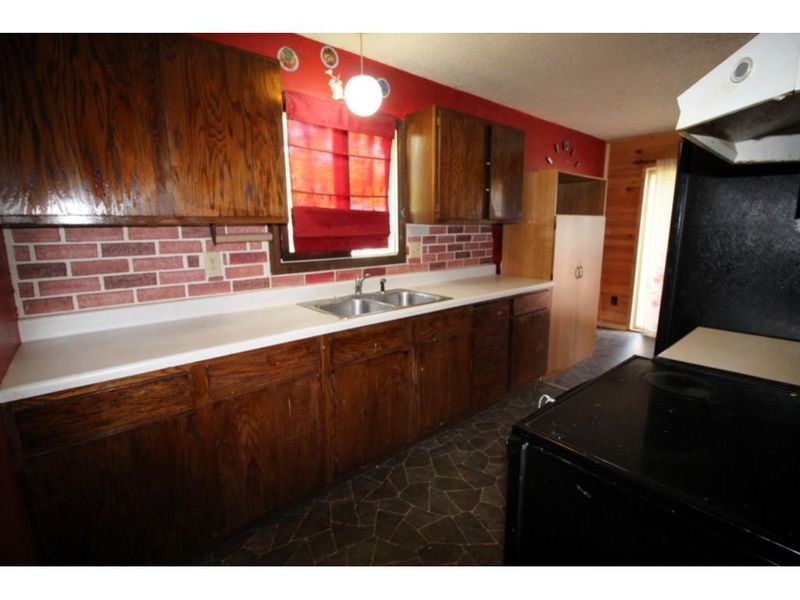104 3rd Ave NE, Crosby, MN 56441