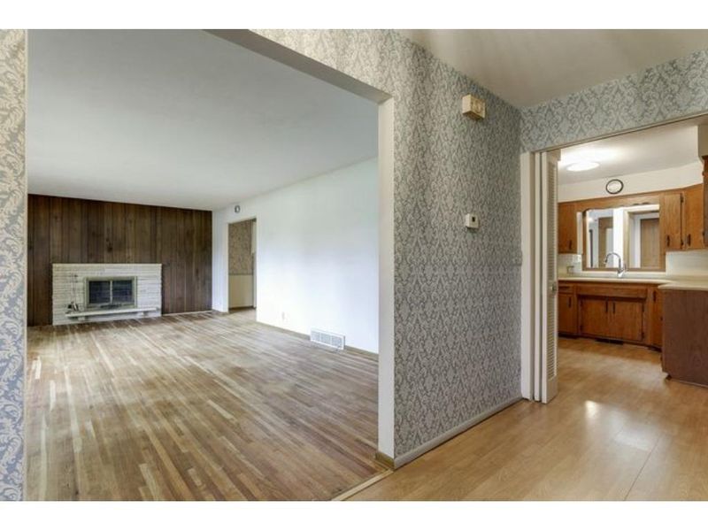 17831 Duck Lake Trl, Eden Prairie, MN 55346