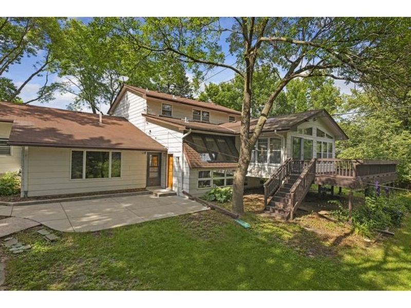 17831 Duck Lake Trl, Eden Prairie, MN 55346