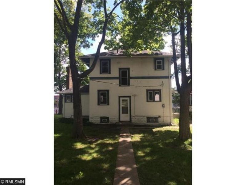 2527 Sheridan Ave N, Minneapolis, MN 55411
