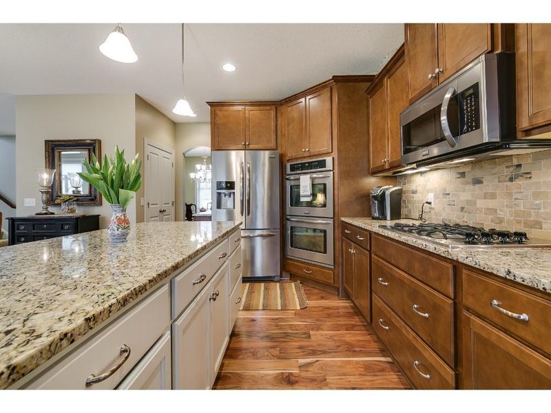 18600 99th Pl N, Maple Grove, MN 55311