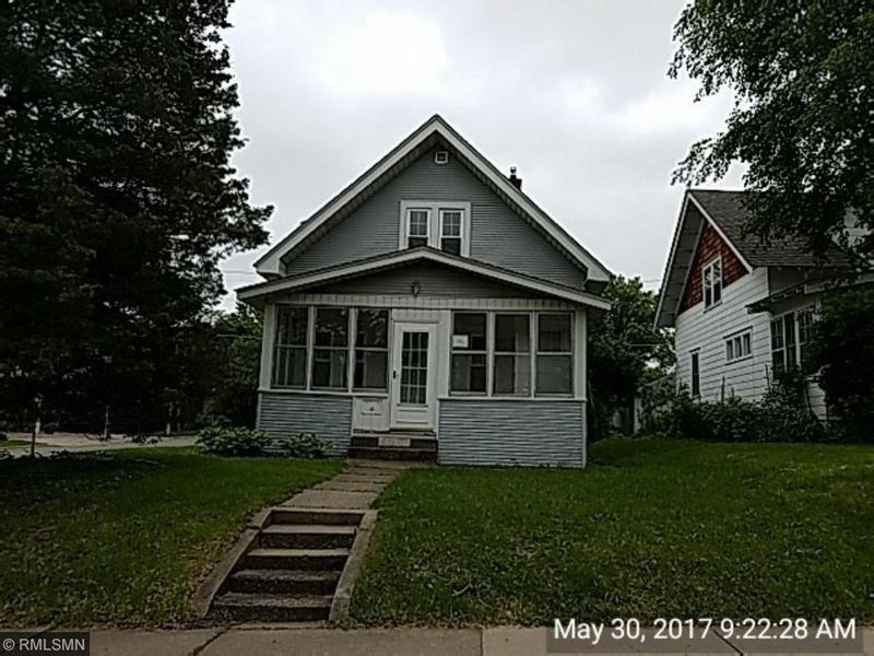1520 Canfield Ave, Saint Paul, MN 55108