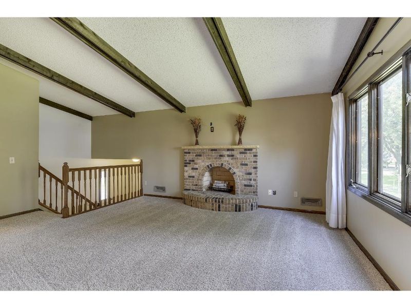 217 8th Ave NE, Osseo, MN 55369
